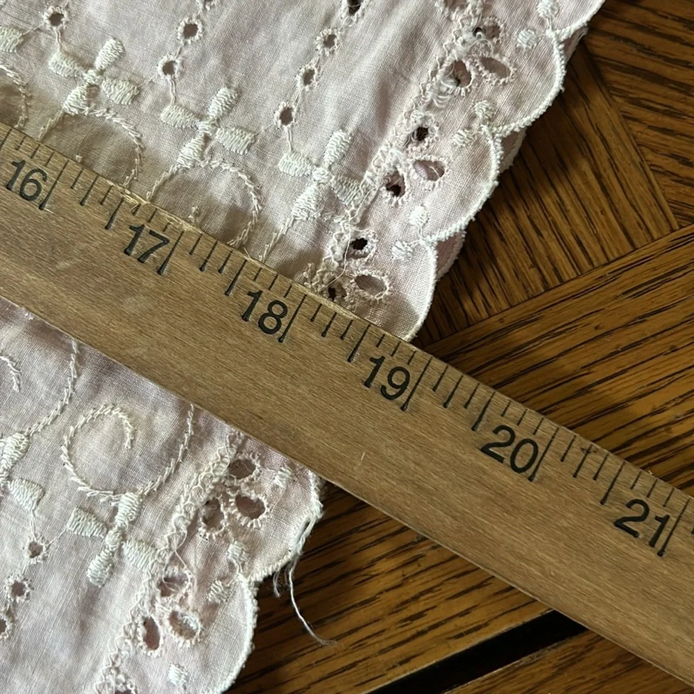Vintage Pink Eyelet Side Table and Bureau Protector Doilies
